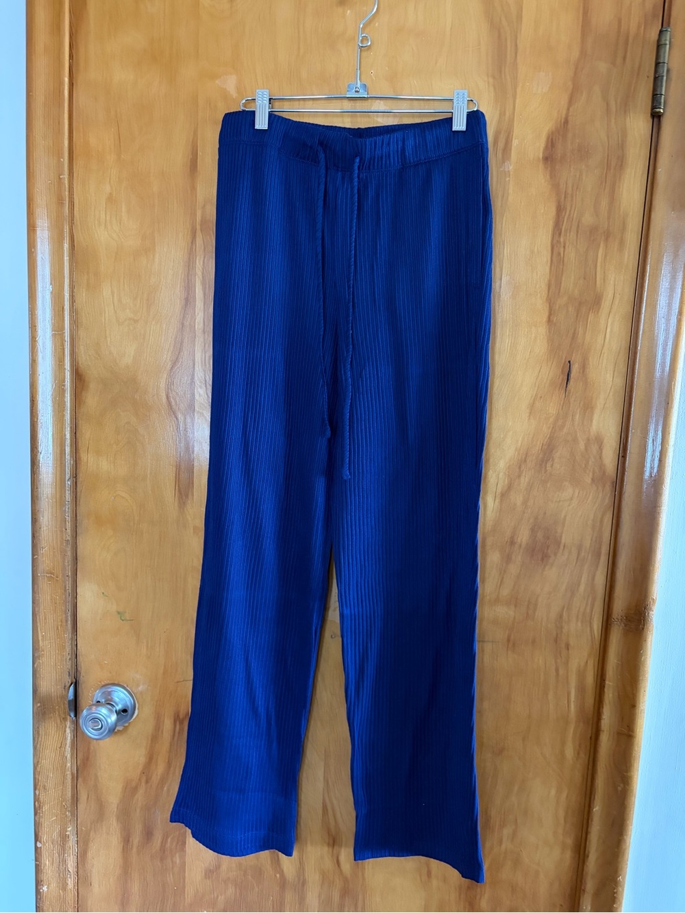 Cuddle duds ribbed navy sleeveless top and bottoms - Picture 5 of 5